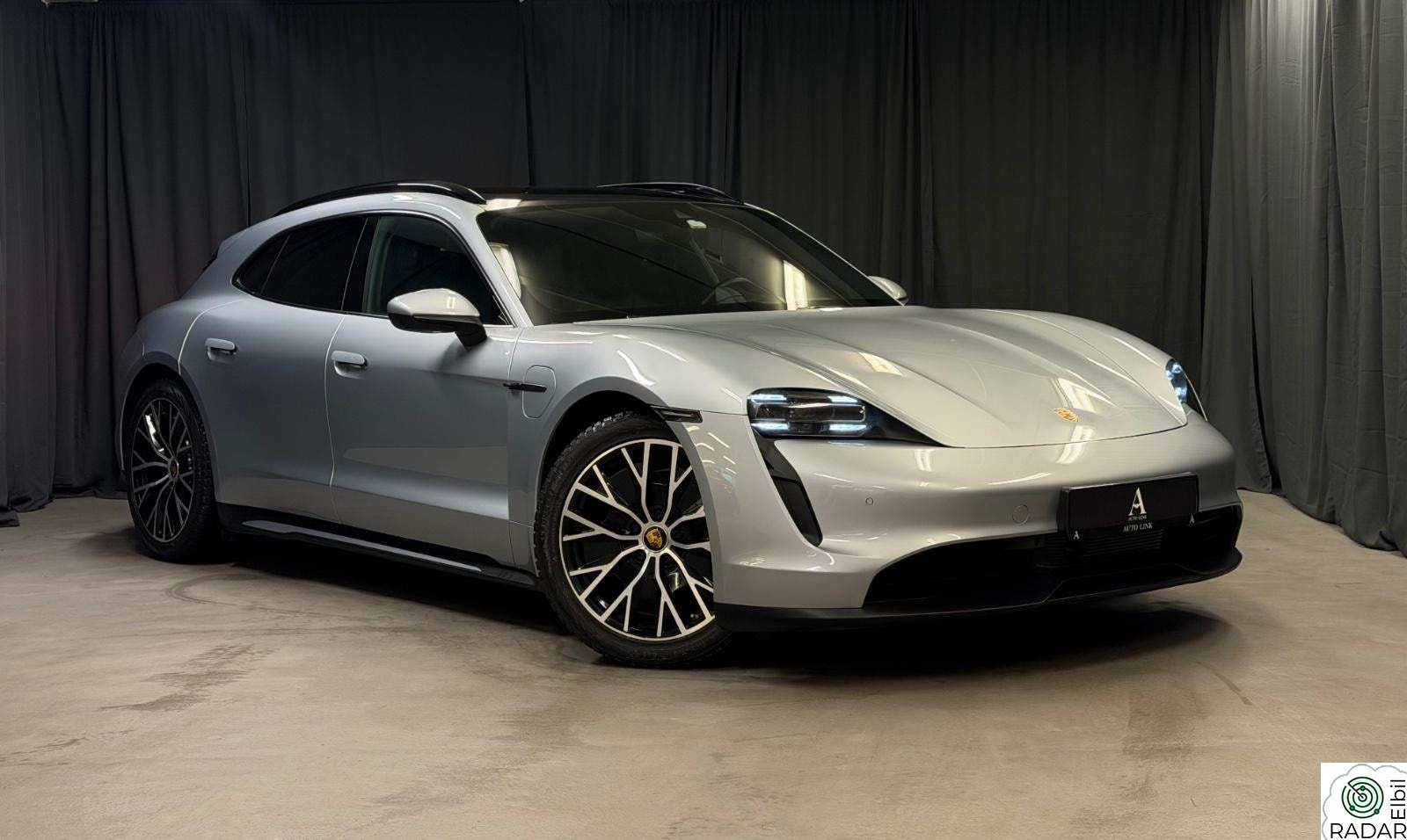 PORSCHE Taycan PBP/BOSE/SKINN/381HK/HUD/360/LUFT/PANO/ACC/DAB/GARANTI