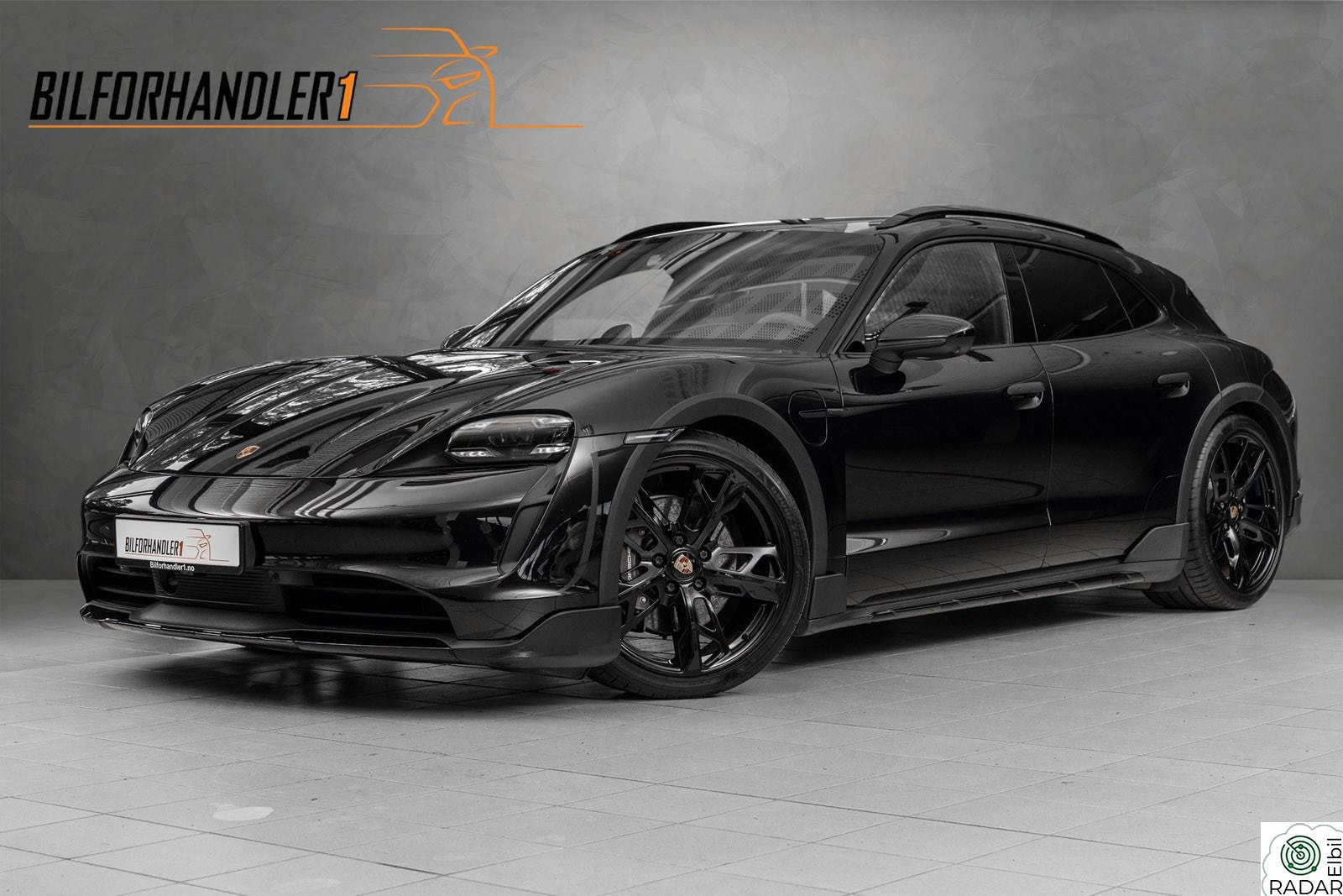 PORSCHE Taycan 4 4 18-veis/Pano/Acc/HUD/Bose/Sportchrono/Offroad design