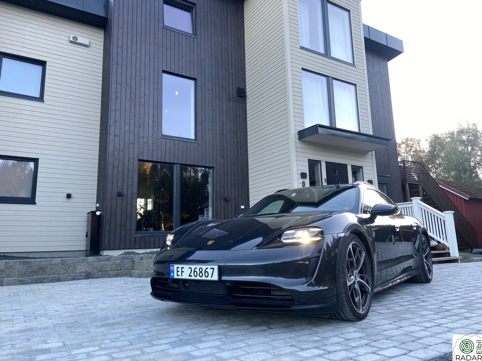 PORSCHE Taycan 4 4 Cross Turismo
