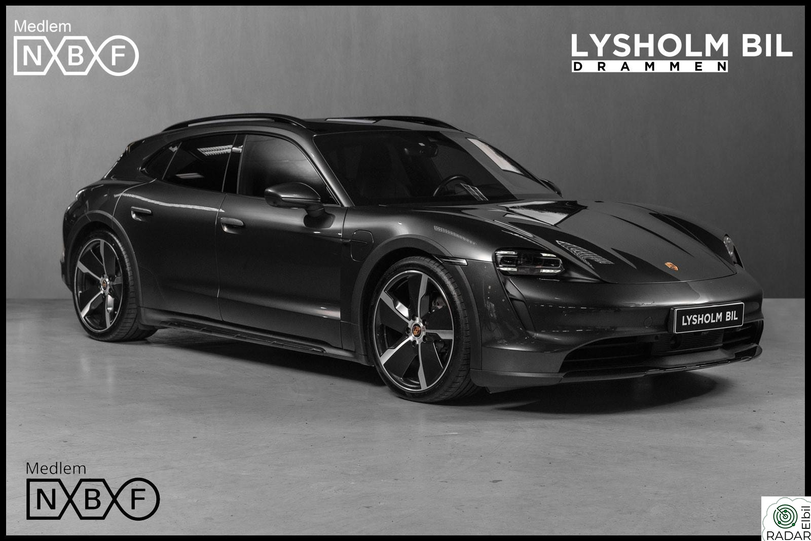 PORSCHE Taycan 4 Sport Chrono / Panorama / BOSE / Head Up / ACC / V.pump