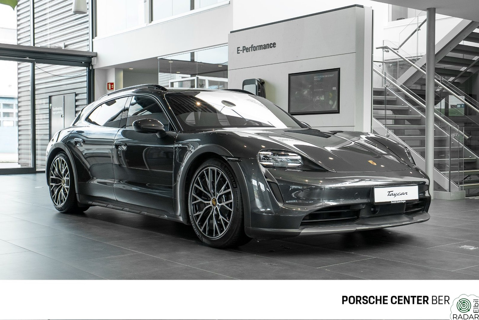PORSCHE Taycan 4 4 Cross Turismo / BOSE® /   Sport Chrono / PDLS Plus