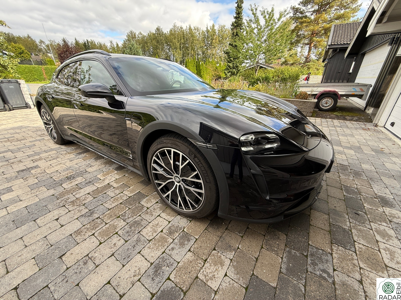 PORSCHE Taycan 4 Bose. Bakhjulst. Matrix. Pano. Sport Ch. 18-veis. Pass