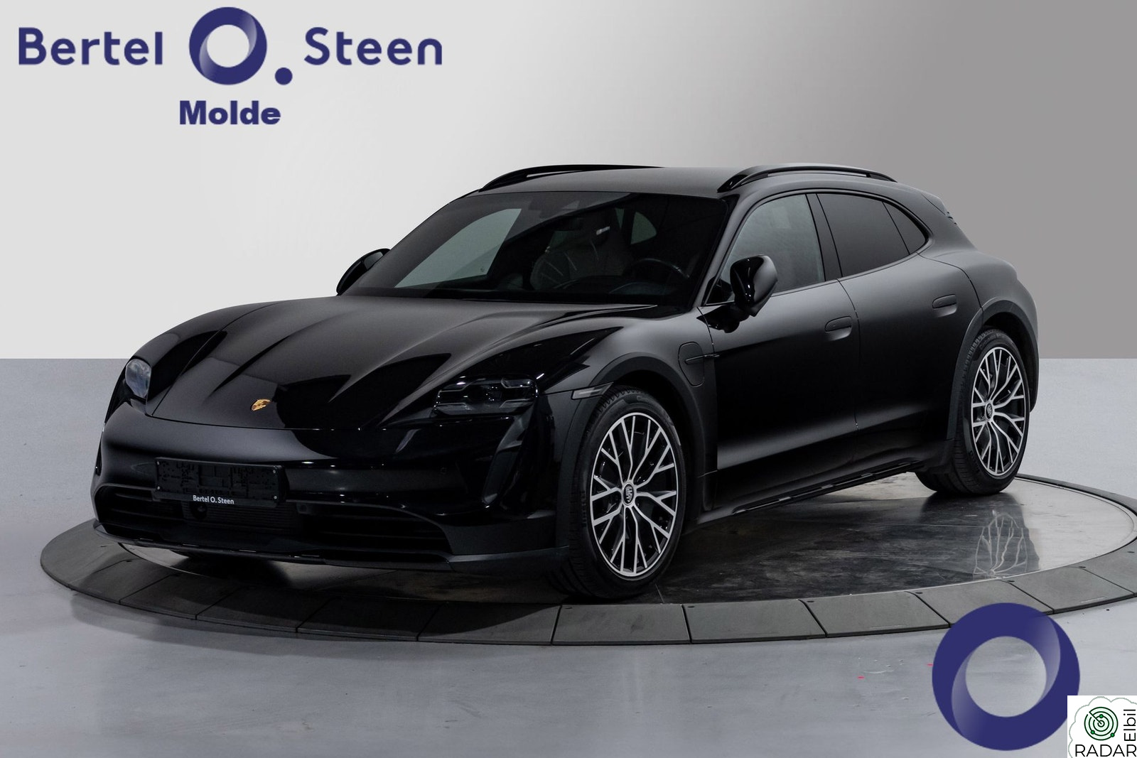 PORSCHE Taycan 4 18-veis, S.Chrono, BOSE®, Varmepumpe