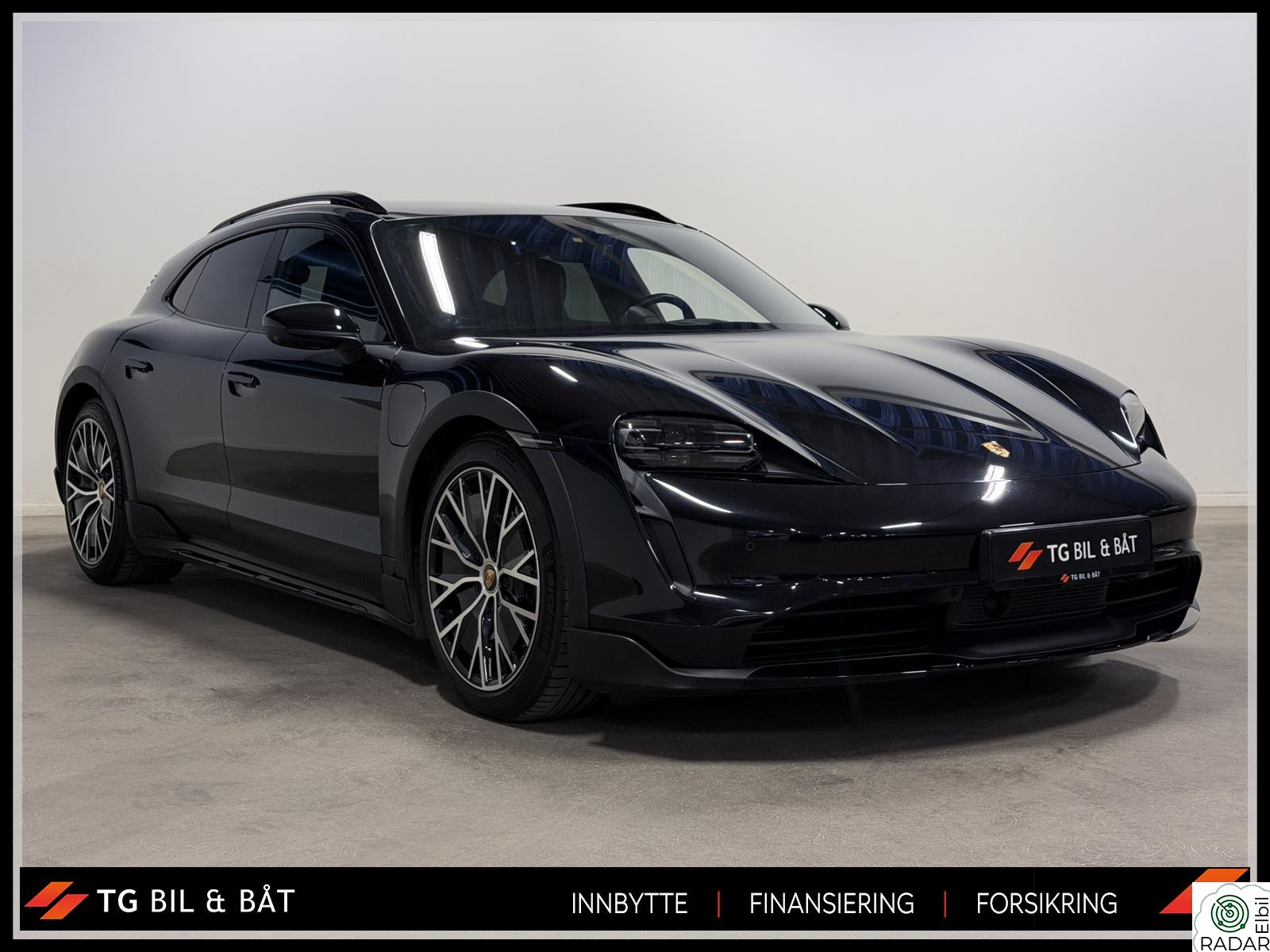PORSCHE Taycan 4 4 PBP - OFFROAD/ACC/LUFT/MATRIX/CHRONO/PANO/360/KEYLESS