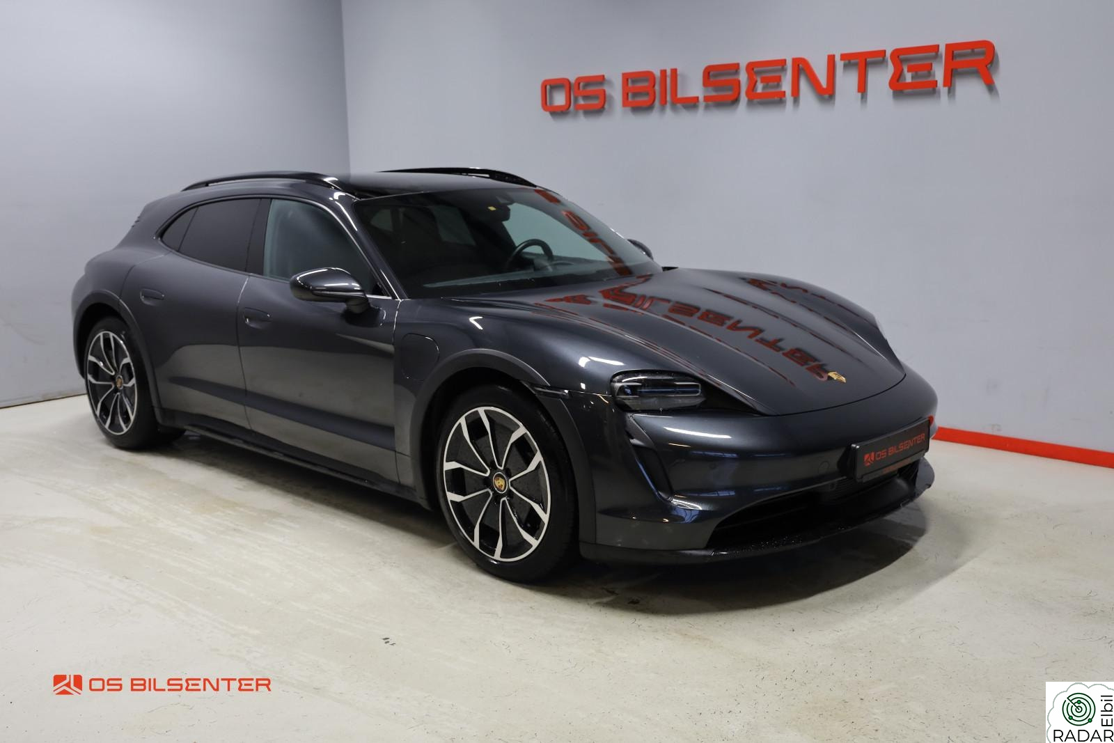 PORSCHE Taycan 4 Panorama,BOSE,Sport Chrono,Luft,PDLS+,Kamera,Komf.seter