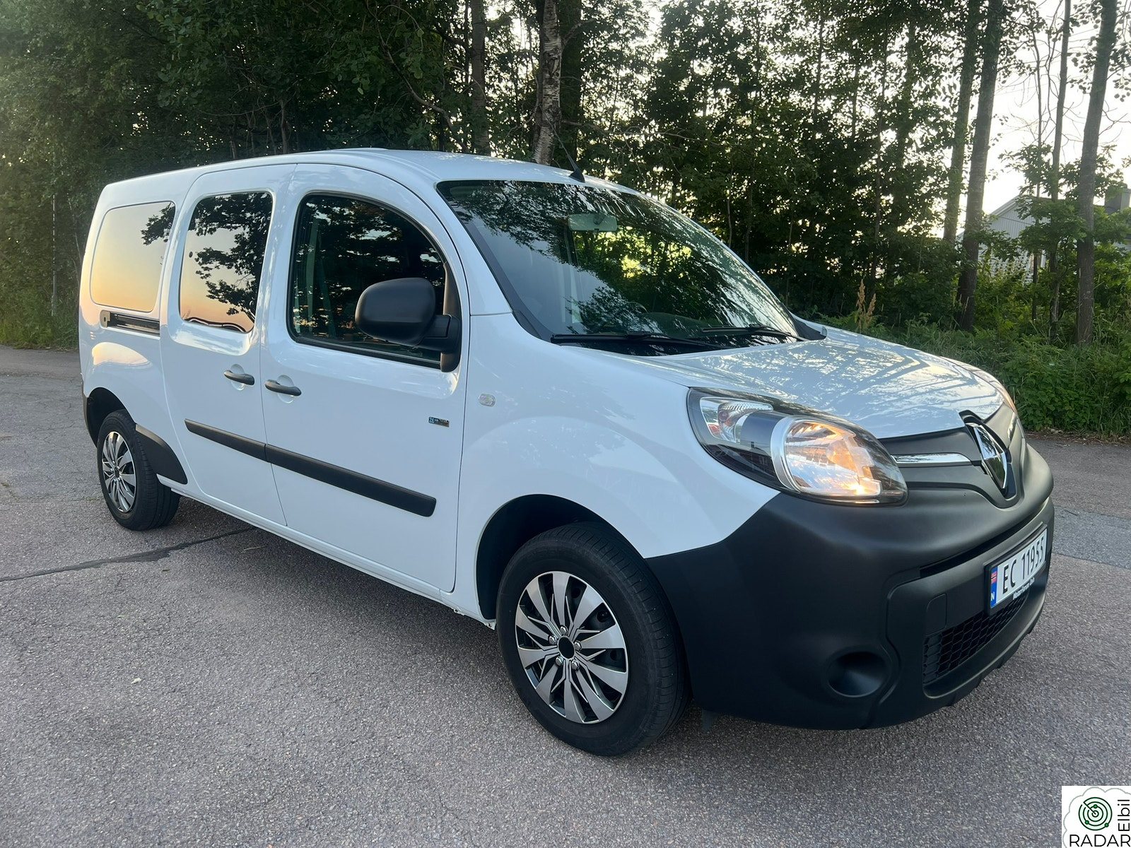 RENAULT KANGOO EXPRESS Z.E. Maxi 5-seter, stor plass! Ryggekam, cruise, Dab, Navi++