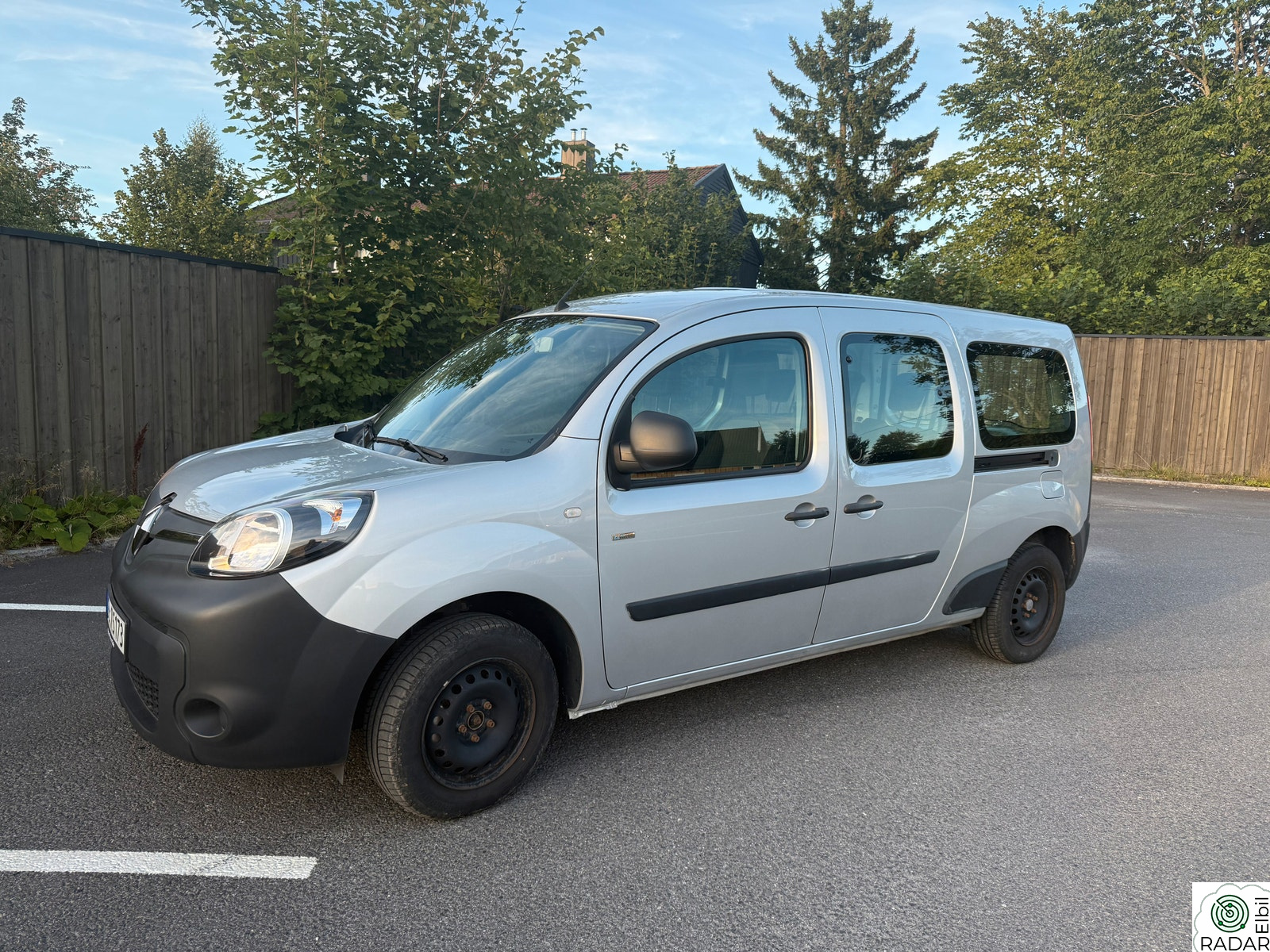 RENAULT KANGOO EXPRESS Z.E. Maxi 5-seter
