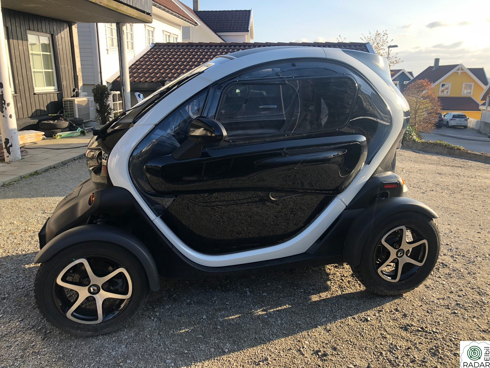 RENAULT TWIZY 620 (Motorsykkel med 4 hjul).