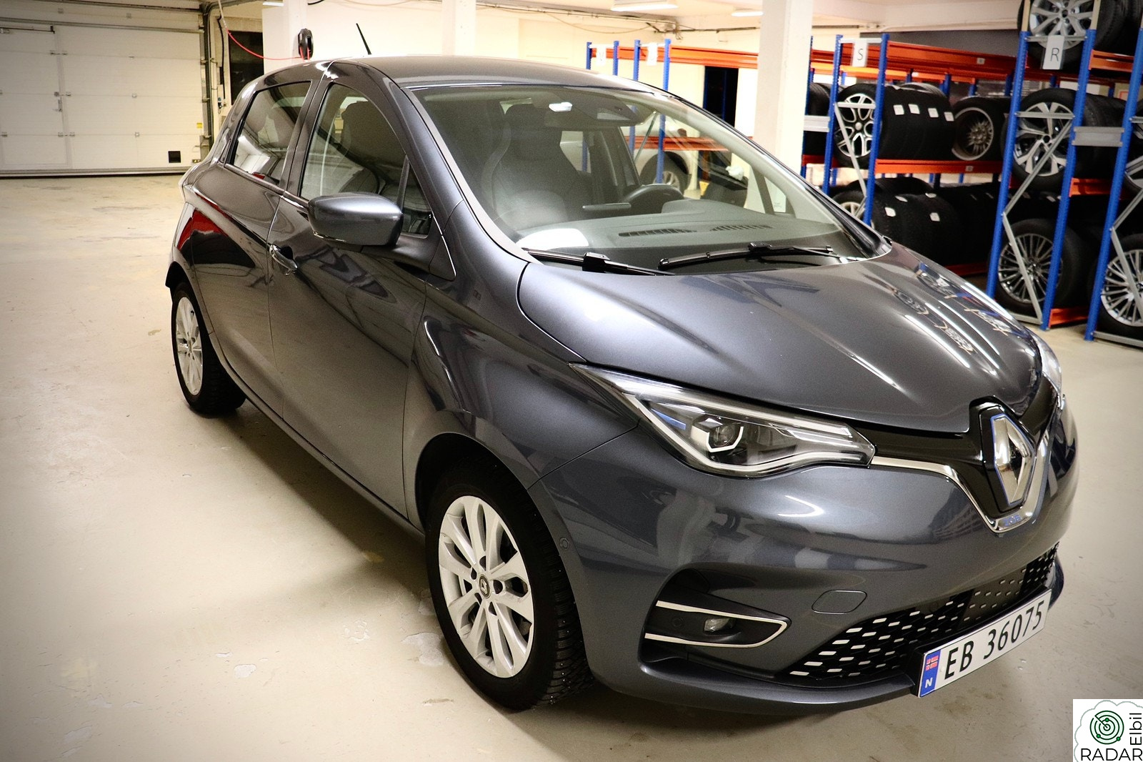RENAULT ZOE Z.E. 50 R135