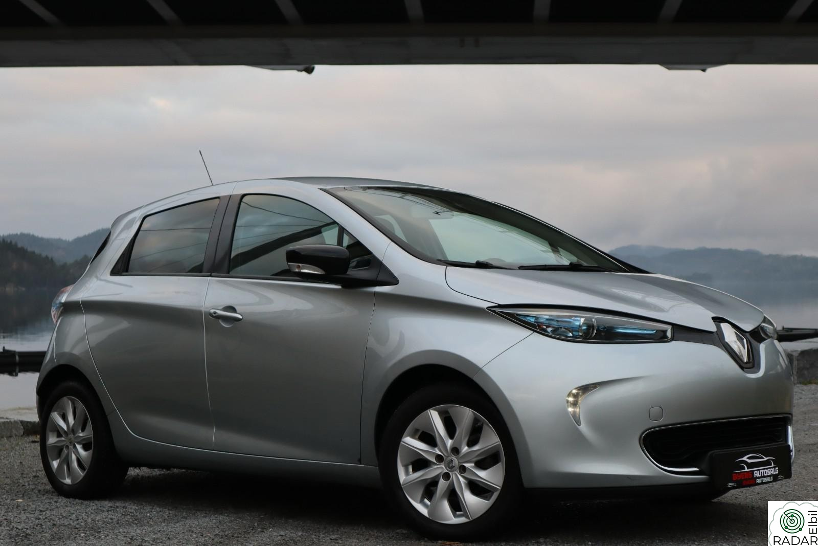 RENAULT ZOE ZE 40 INTENS/311KM/KAMERA/NAVI/ISOFIX+++