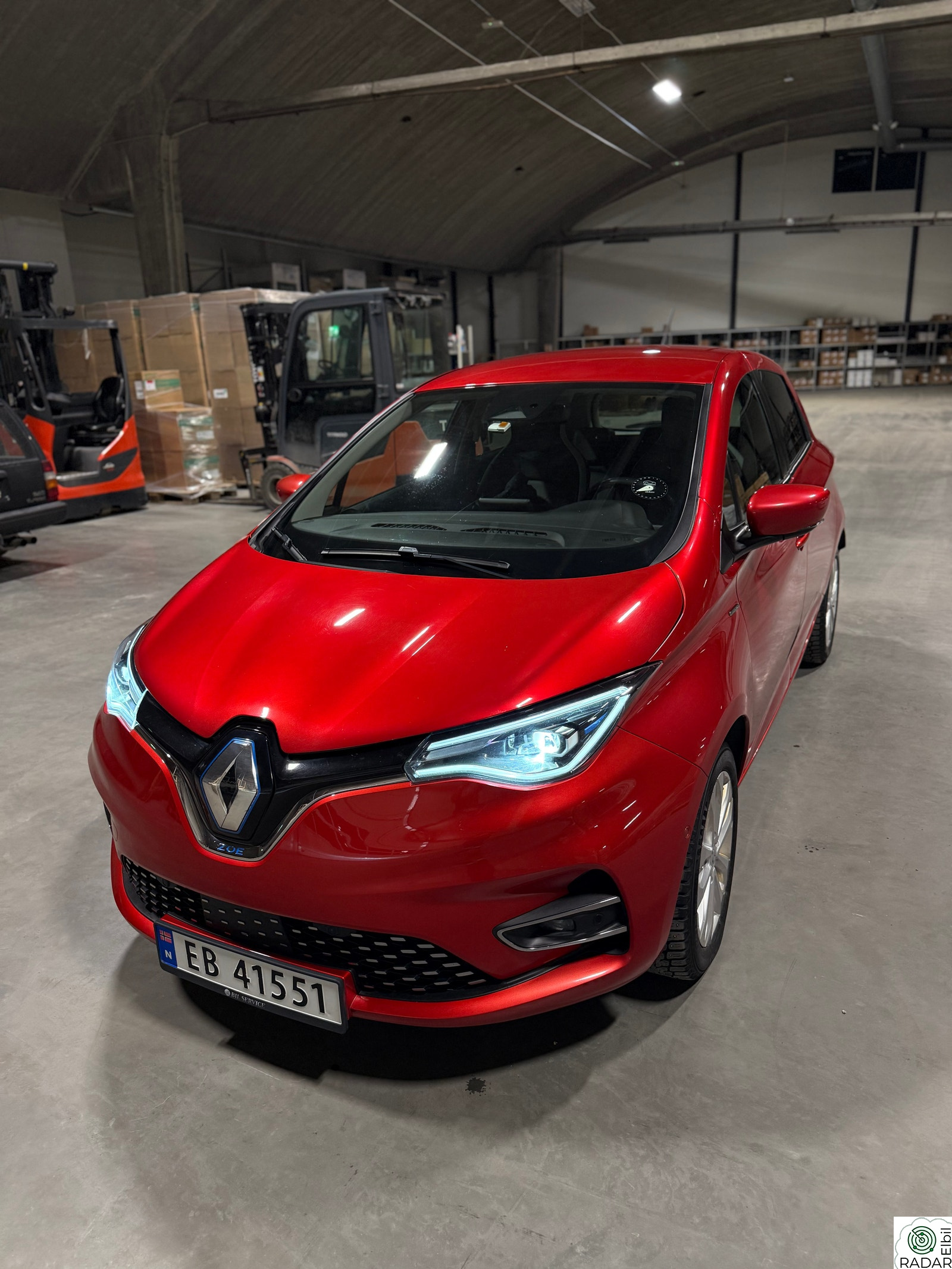 RENAULT ZOE Z.E. 50 R135 Edition One, Nylig EU og service. Ny motor