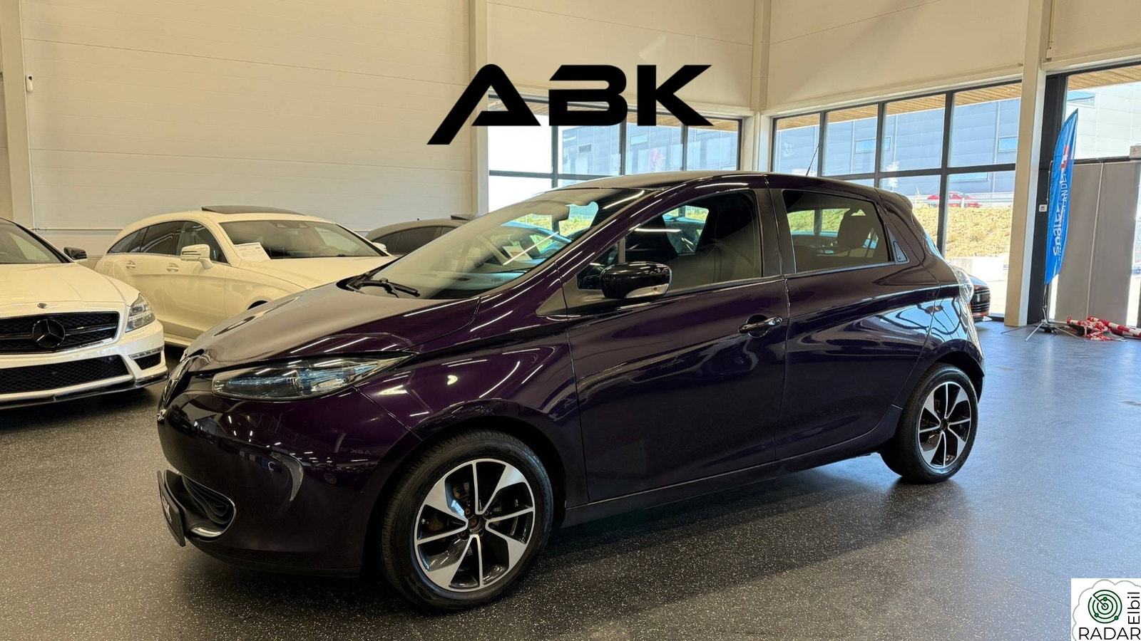RENAULT ZOE Z.E 40 R110 INTENS 300KM WLTP TOUCH NAVI CRUISE S.VARME