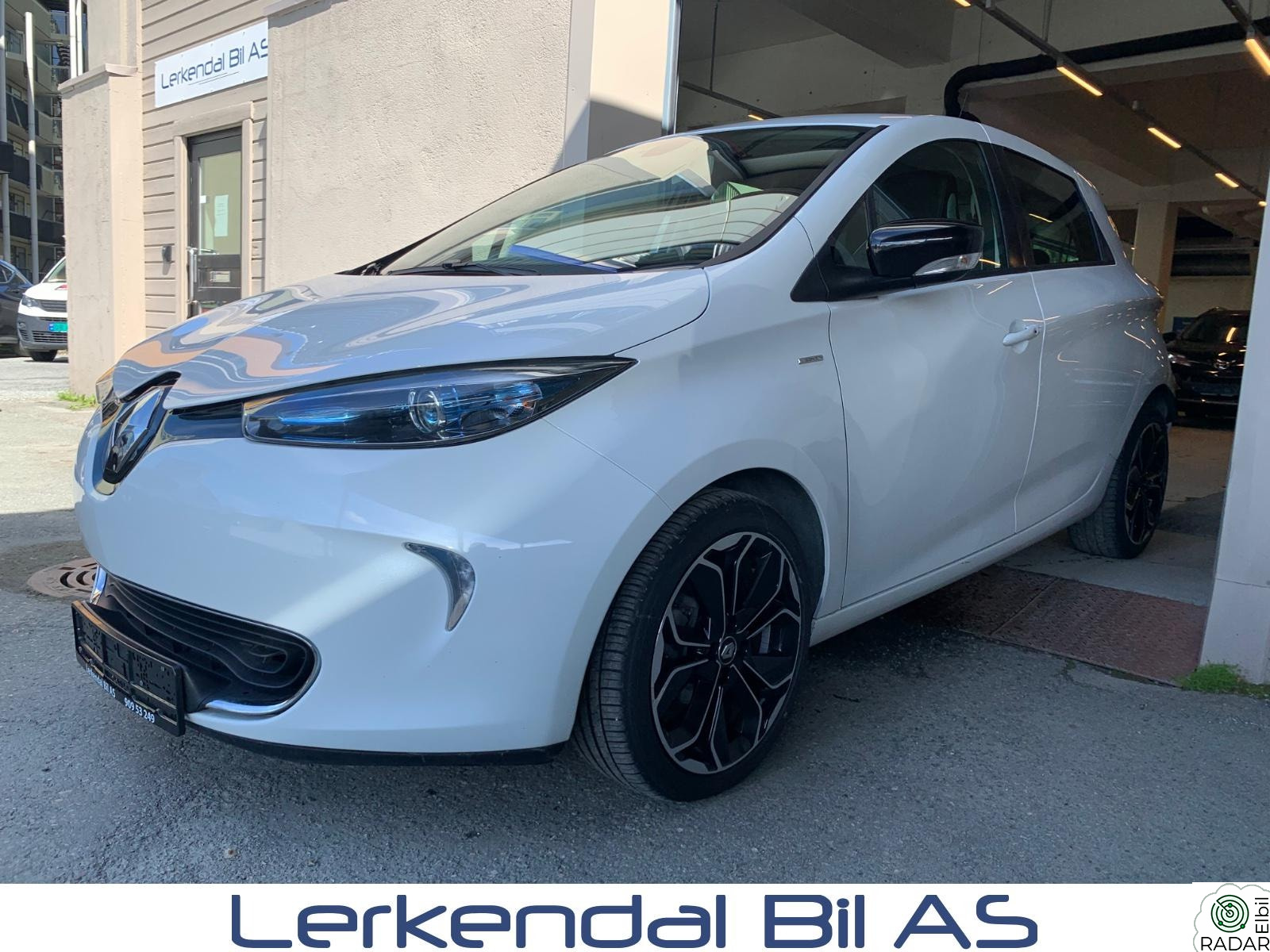 RENAULT ZOE ZE40, RKAMERA, BOSE, NAVI, DELSKINN, DAB+, NY EU,