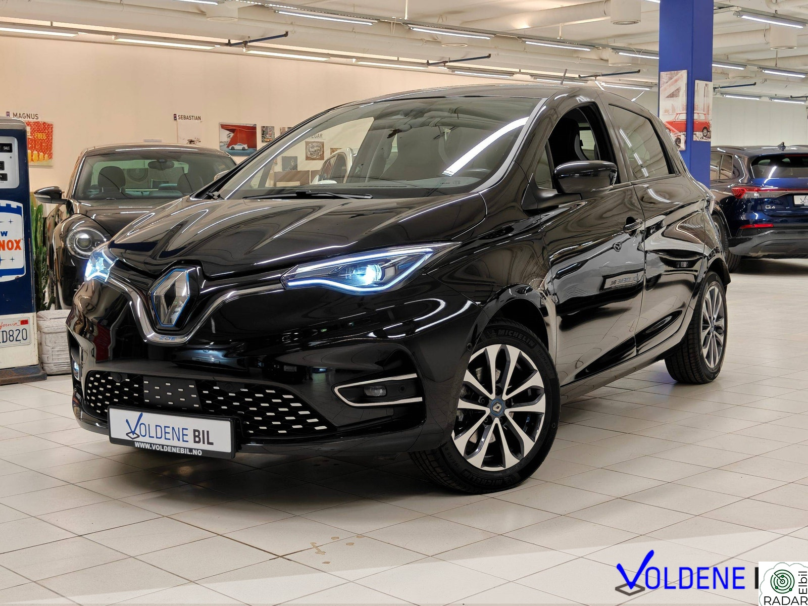 RENAULT ZOE 381KM WLTP - ZE50 R135 - R.kam - Navi - DAB - S+V dekk