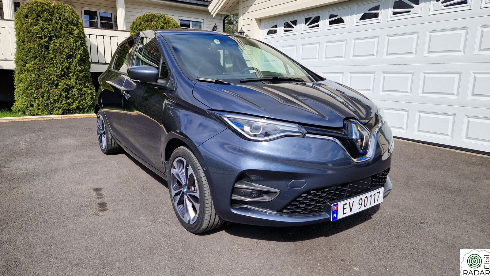 RENAULT ZOE Z.E. 50 R135 Edition One - med alt av ekstrautstyr.