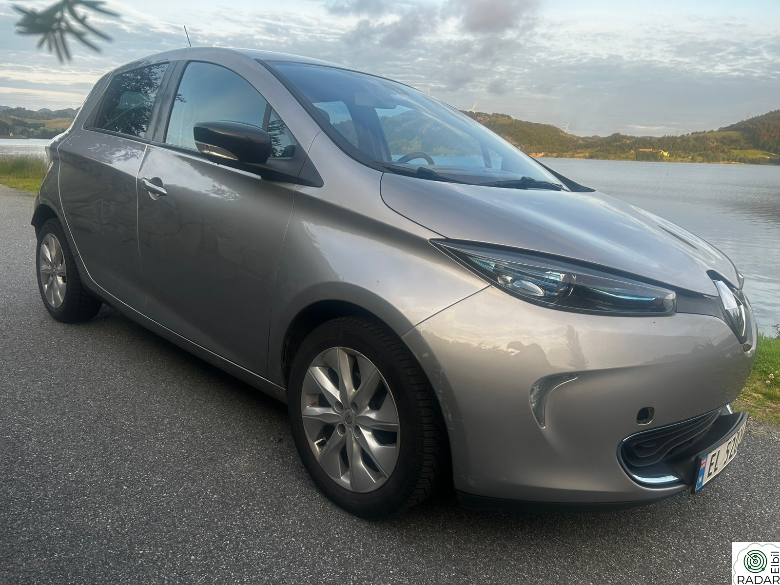 RENAULT ZOE