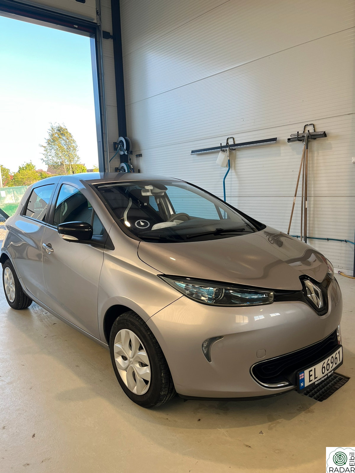 RENAULT ZOE