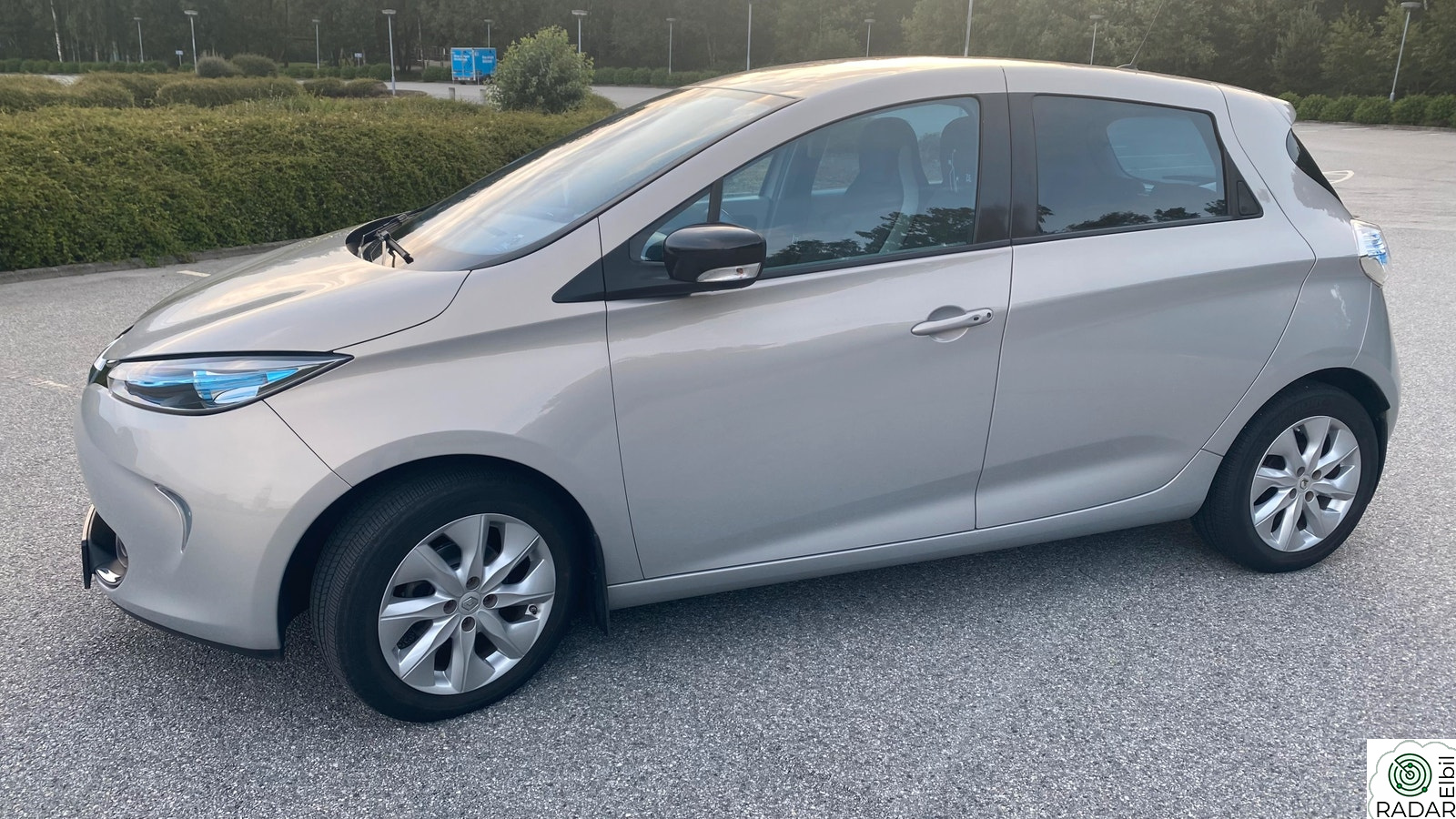RENAULT ZOE