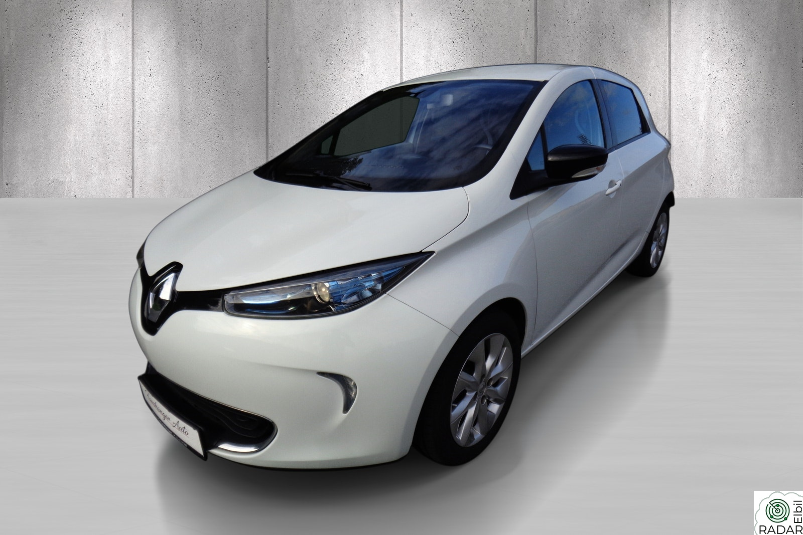RENAULT ZOE Z.E. CRUISE NAVI RYGGEKAMERA EU-OK TIL JUNI 2028