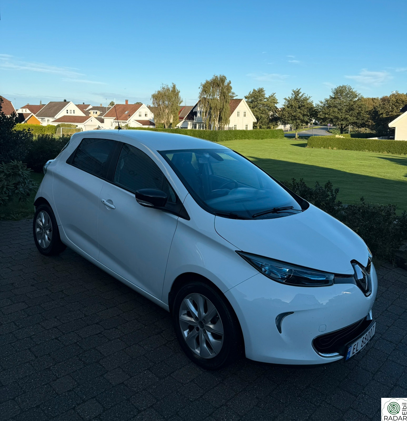 RENAULT ZOE Renault Zoe 22kwh/Cruise/R.sensor/Lav km