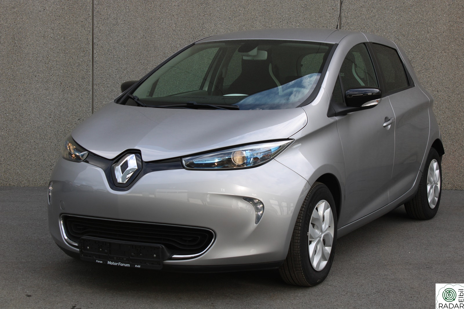 RENAULT ZOE Life R240 / 1 eier lav km