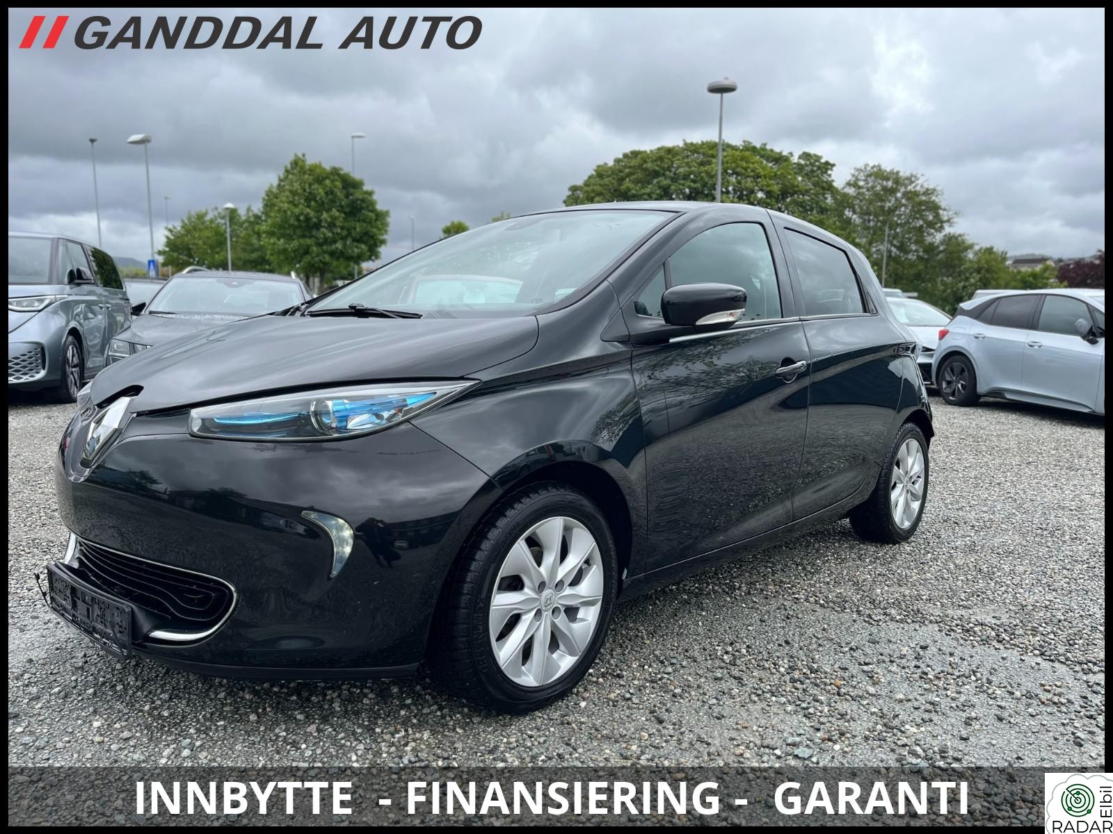RENAULT ZOE INTENS Z.E 40 / OUTLET / KAMERA / KEYLESS / NAVI / DAB