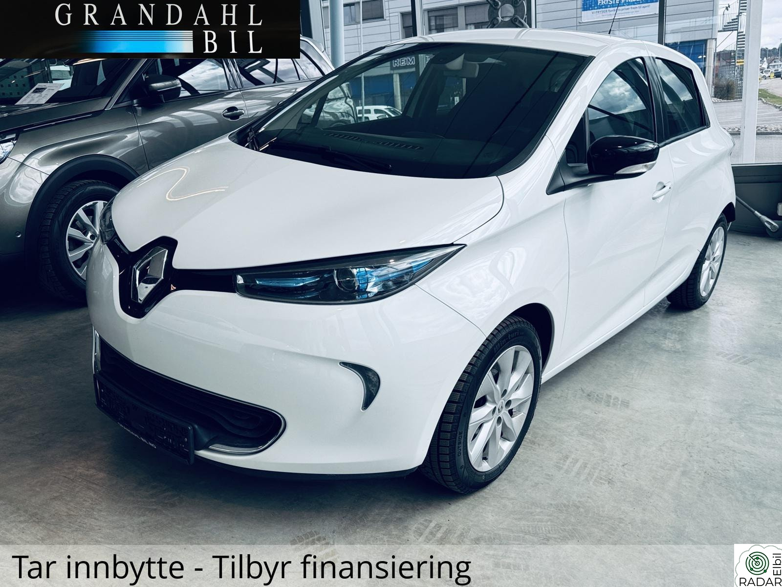 RENAULT ZOE 40 KWH - Ryggekamera - DAB - Keyless - Tar innbytte