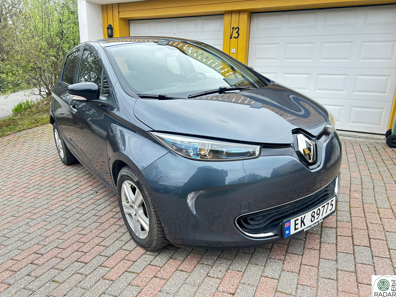 RENAULT ZOE