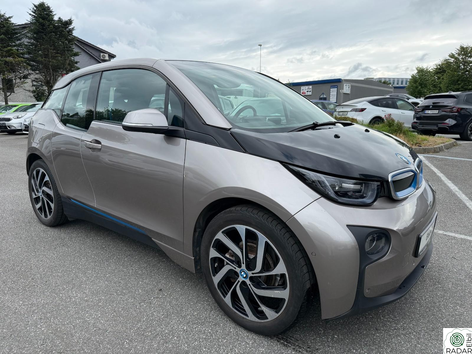 BMW i3 60Ah/170hk/LAV KM/R.KAM/NAVI/P.SENS/EU28/CC/S+V++