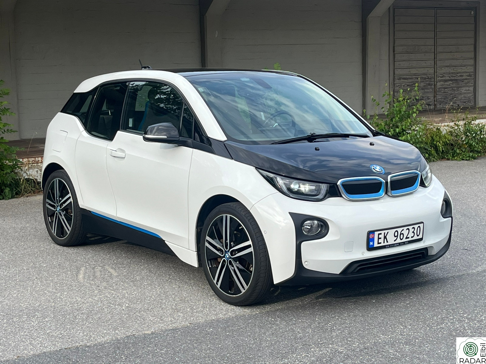 BMW I i3