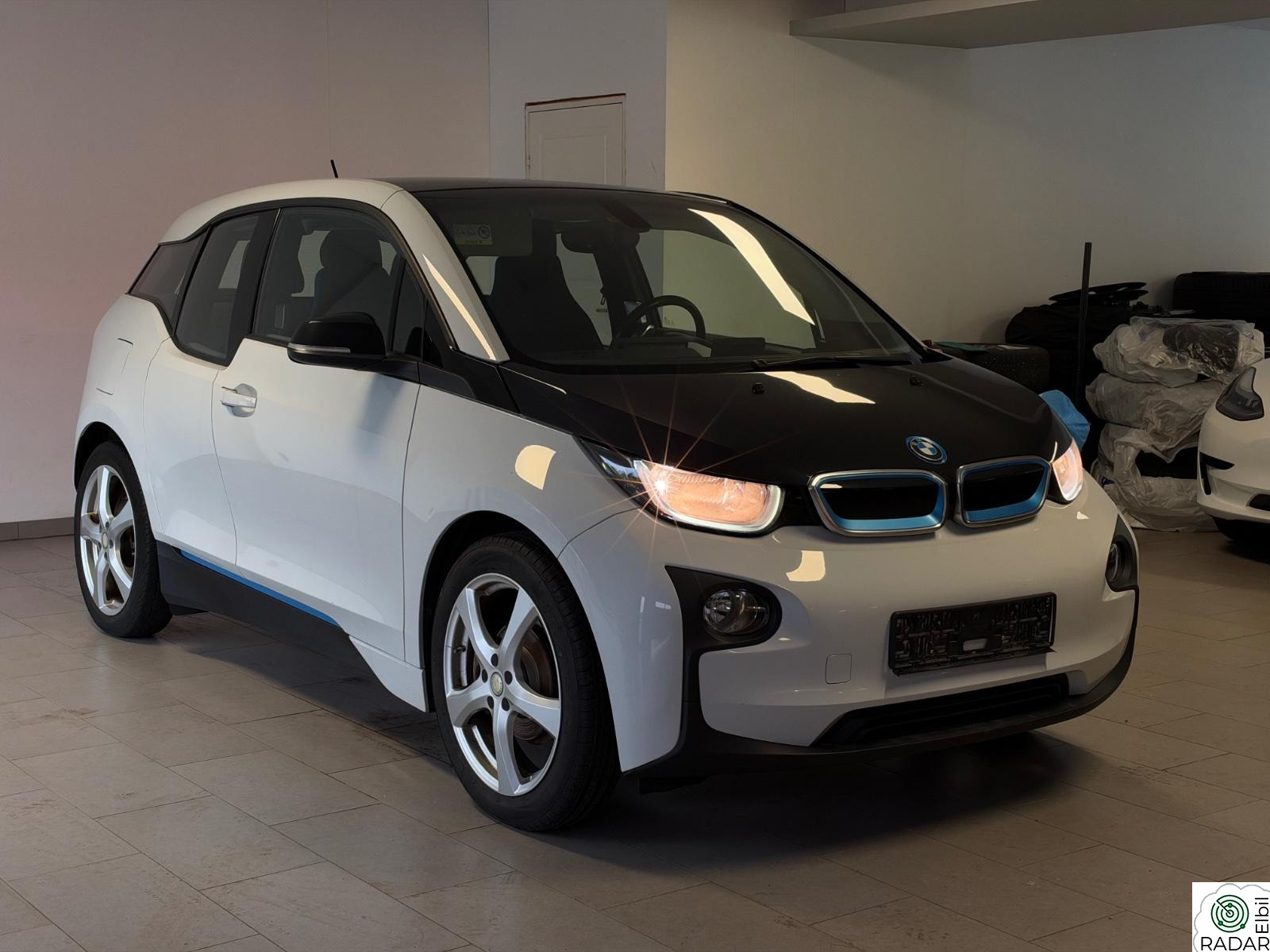 BMW I i3 60Ah LED Cruise Hurtiglader Navi PDC EU-05.27