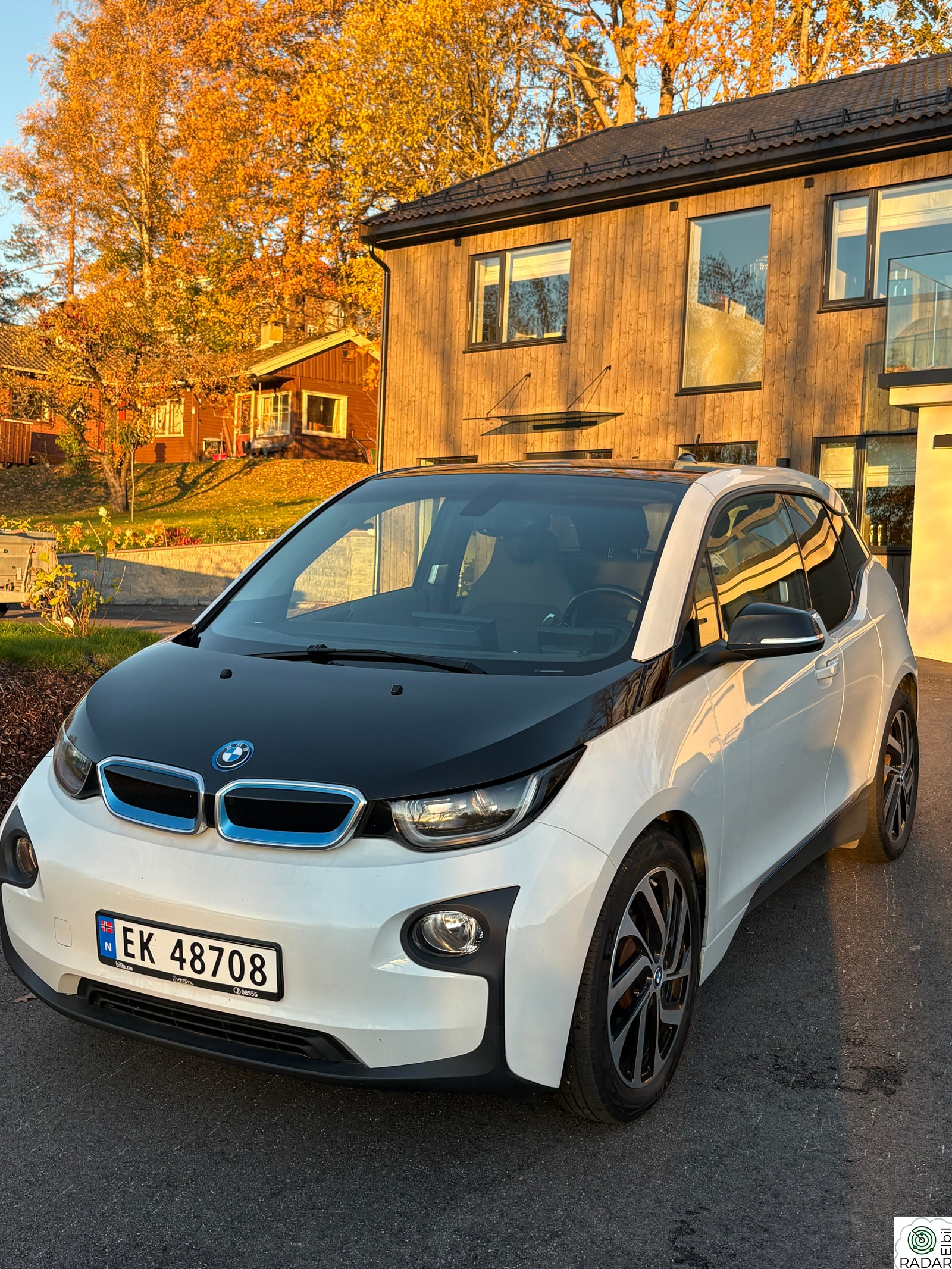 BMW I i3 94Ah Charged Edition Velholdt Service