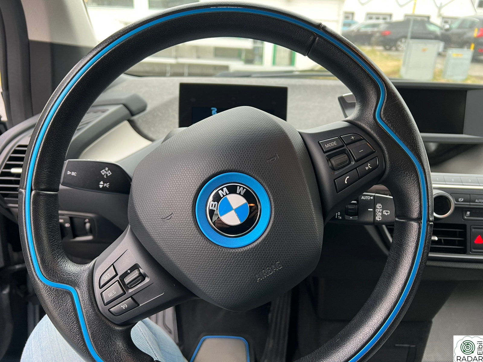 BMW I i3