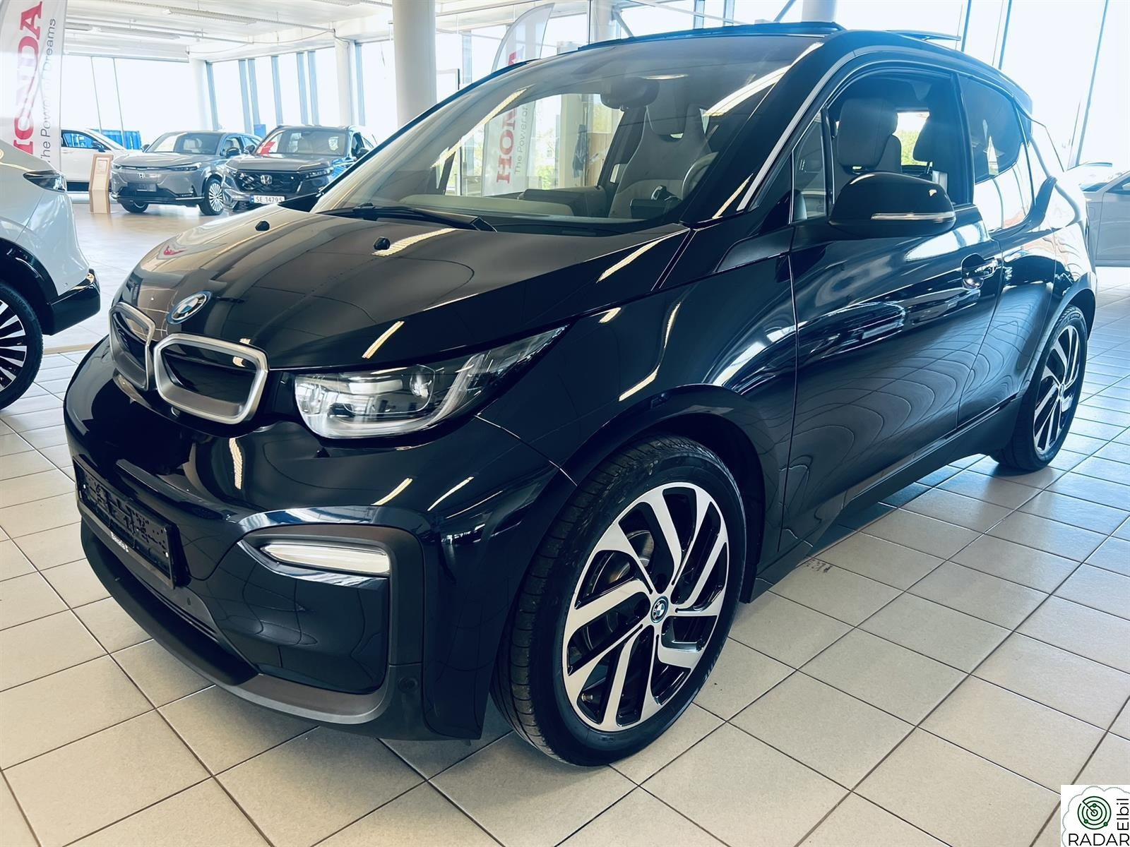BMW I i3 170HK, Soltak, Kamera, BT audio ++
