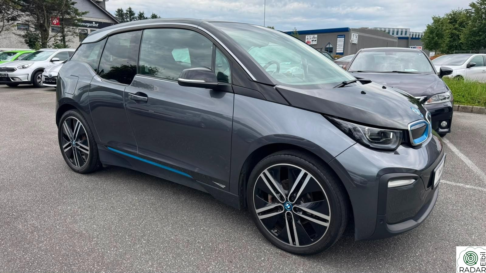 BMW I i3 120Ah/300KMCRUISE/PANO/R.KAM/NAVI/GARANT/S+V++