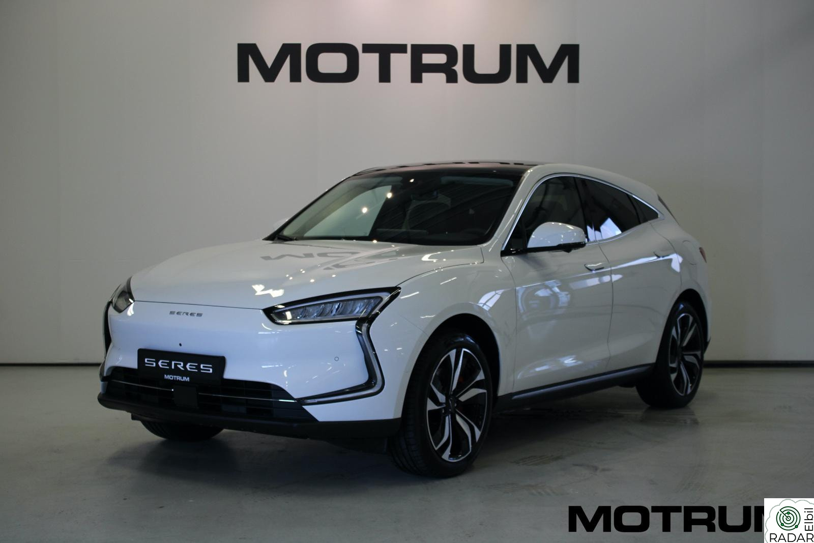 SERES 5 Premium AWD 585 hk / 483 km *Frunk *ACC *Panorama *HUD
