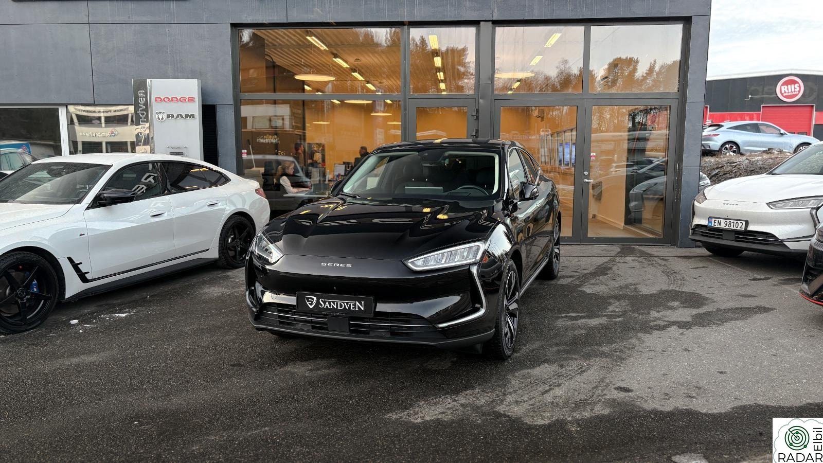 SERES 5 AWD 585hk Premium /Massasje/ACC/Pano/App/360/S&V hjul