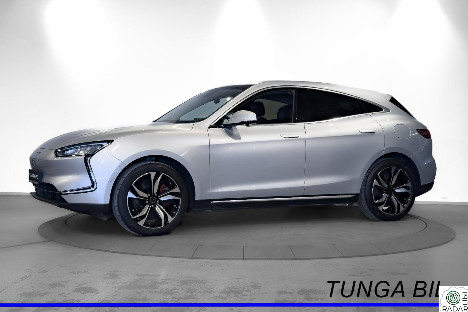 SERES 5 Premium 585hk AWD | kr 3.790 pr mnd!