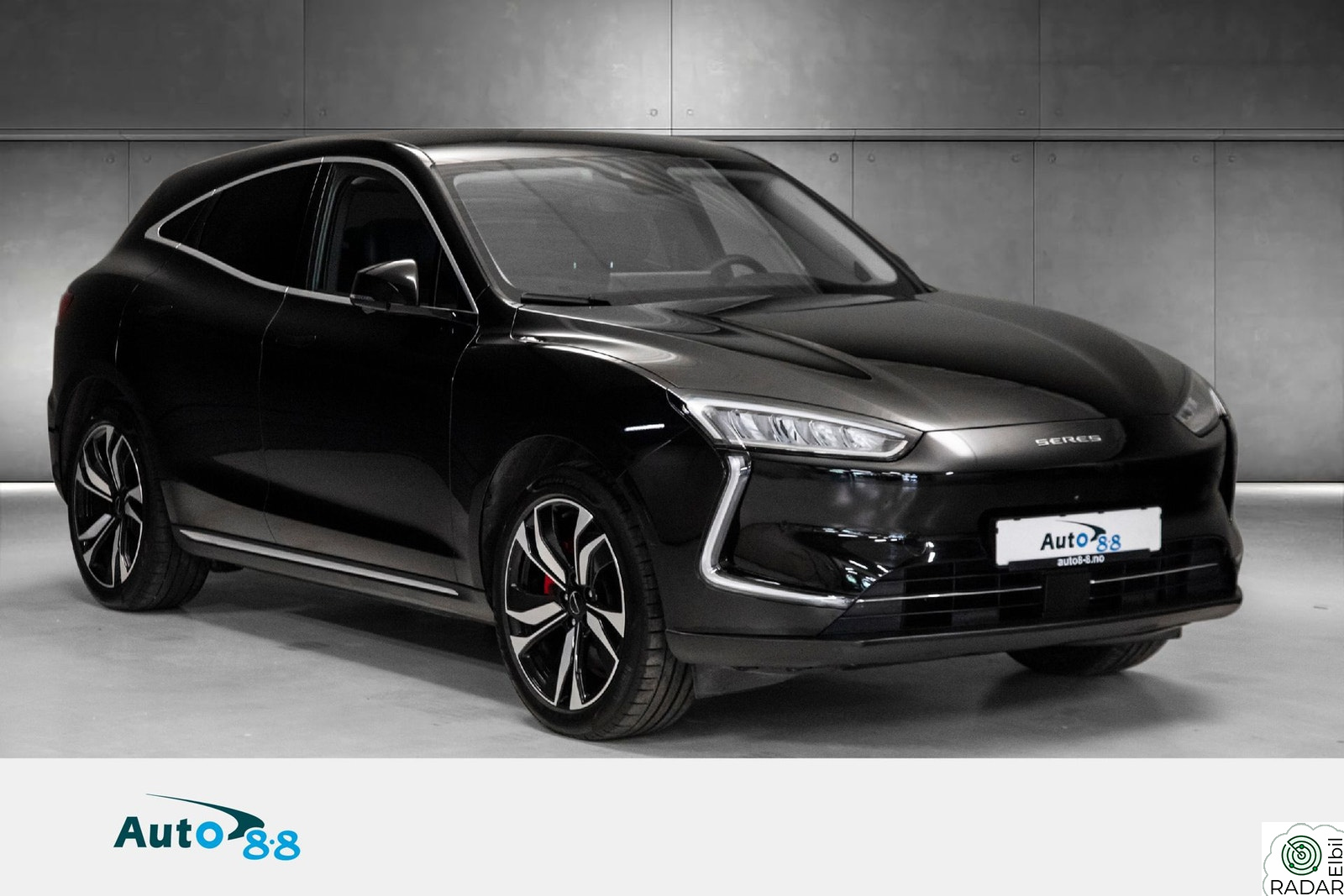 SERES 5 PREMIUM / AWD / SKINN / MASSASJE / HUD / ACC /