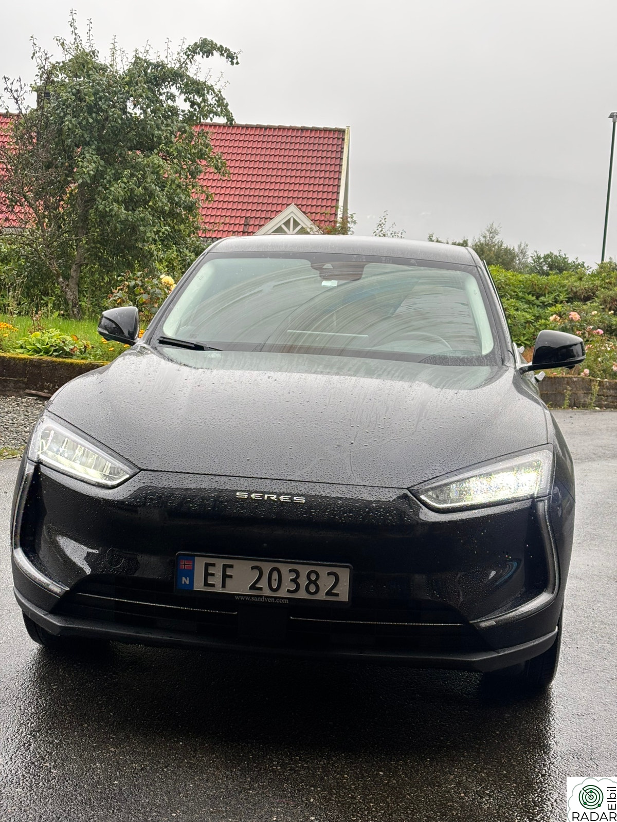 SERES 5 Premium AWD