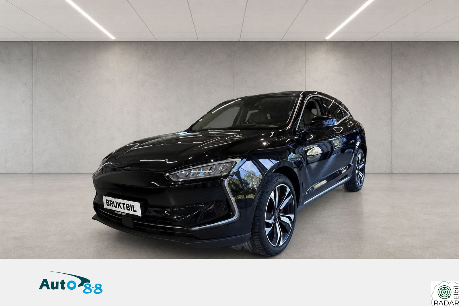 SERES 5 4WD Premium