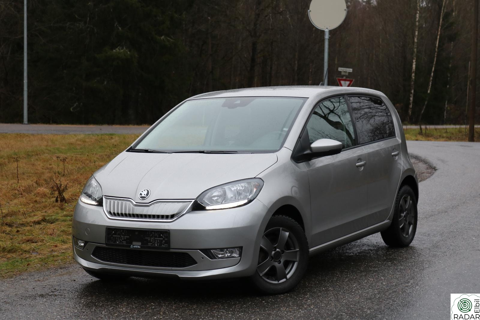 SKODA CITIGO STYLE 260KM DAB MULTIRATT PDC CRUISE GARANTI LAV KM+++