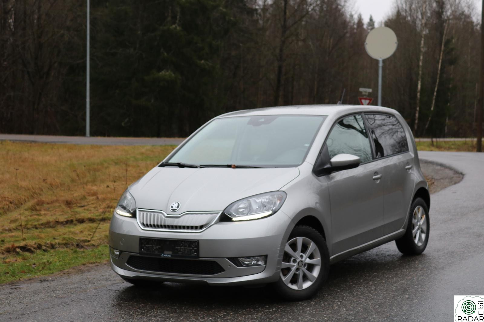 SKODA CITIGO STYLE 260KM DAB MULTIRATT PDC CRUISE GARANTI ++