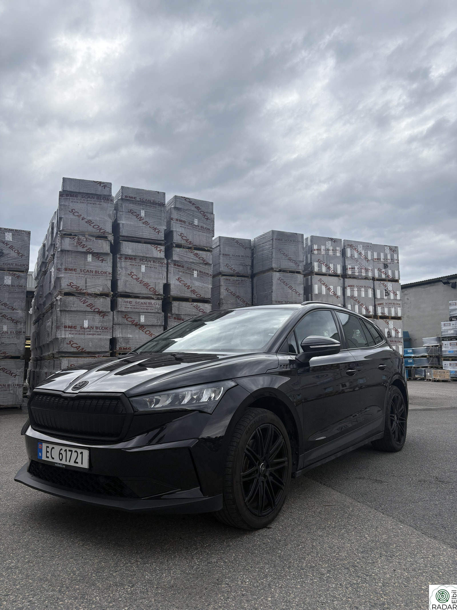 SKODA ENYAQ 50 iV50