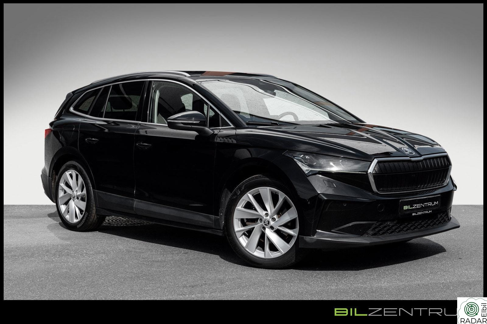 SKODA ENYAQ 60 IV60 62 KWh 405km ACC Krok Kamera Keyless DAB ++