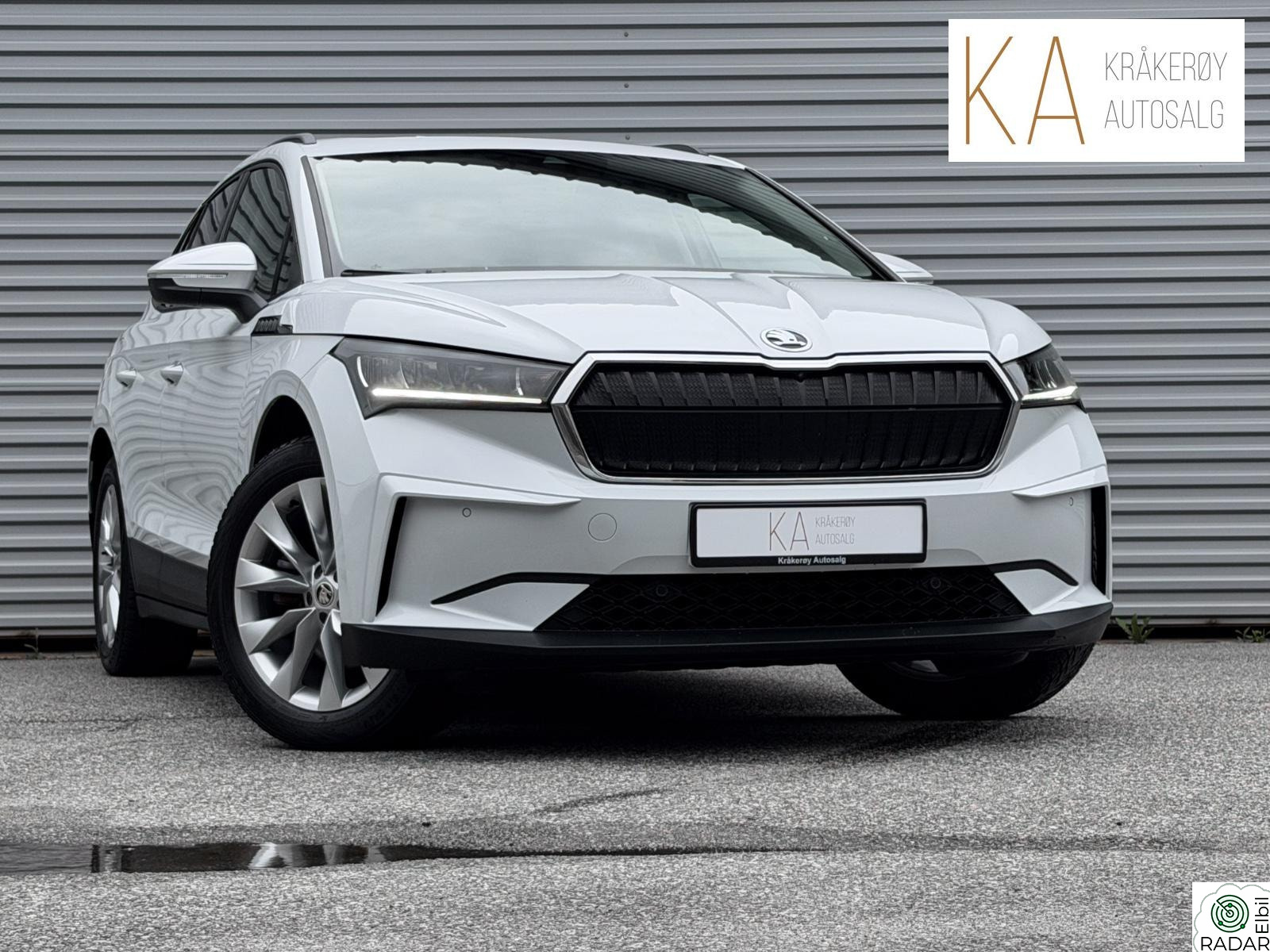 SKODA ENYAQ 60 iV60/HENGERFESTE/SKINN/PANORAMA/360 KAMERA/CRUISE