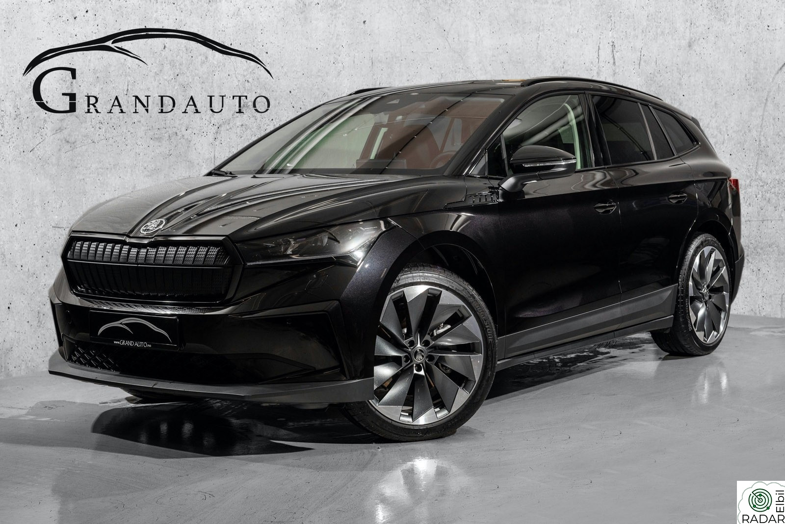 SKODA ENYAQ 80 iV 80 SUITE SKINN HEADUP DCC EL.SETE MATRIX HENGERFESTE