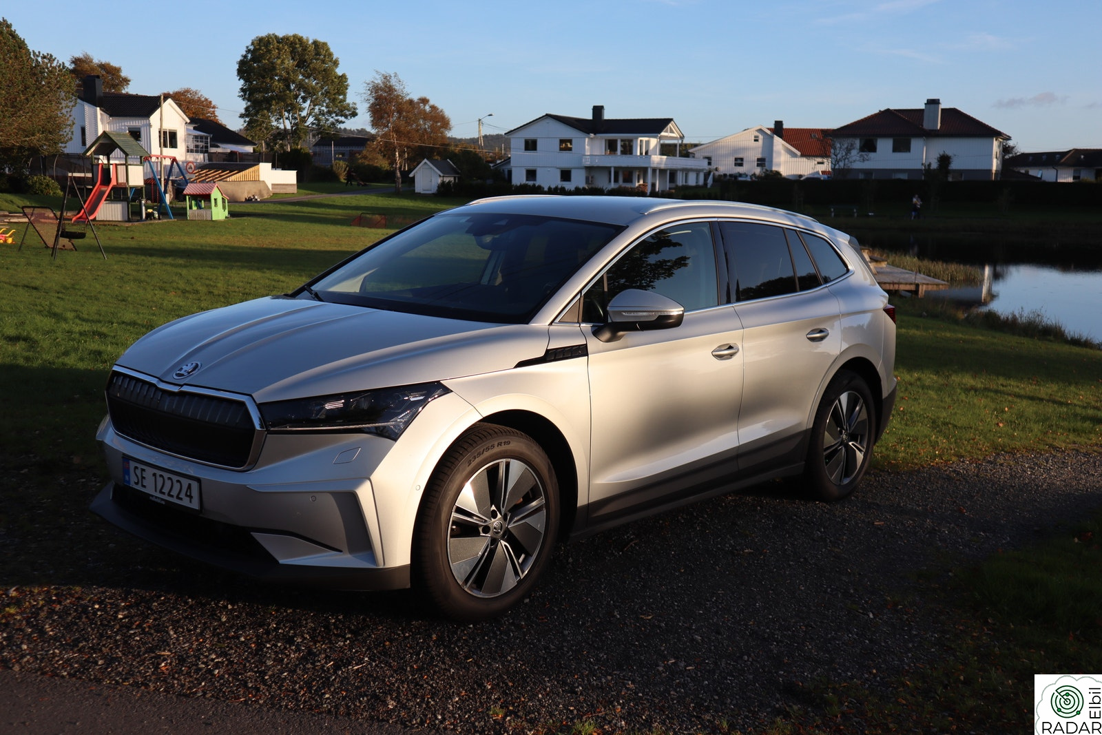 SKODA ENYAQ 80 iV80 MAX Hengerfeste Matrix