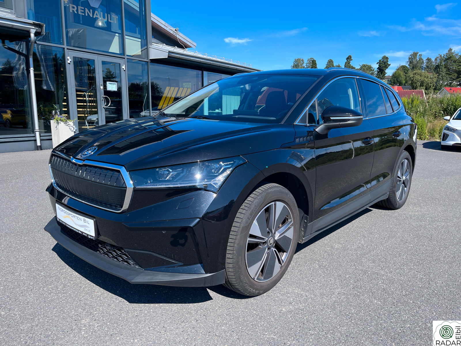 SKODA ENYAQ 80 iV80 Suite Skinn ACC 3s-klima LEDmatrix DCC Headup +++