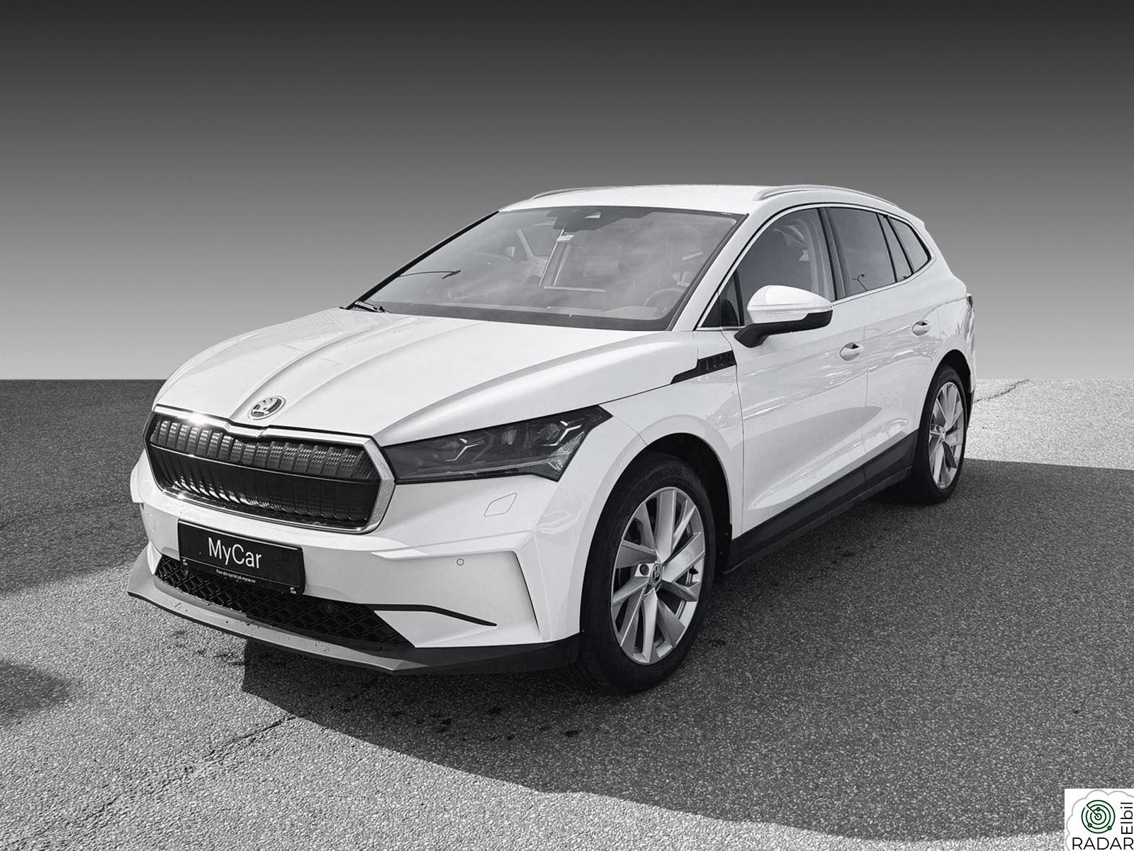 SKODA ENYAQ 80 IV 80 / ACC / Ambient / 519 WLTP / Skinn +++